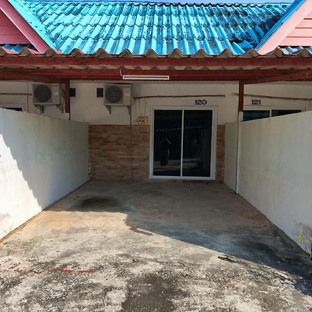 Kanjana Resort Szuratthani Kültér fotó