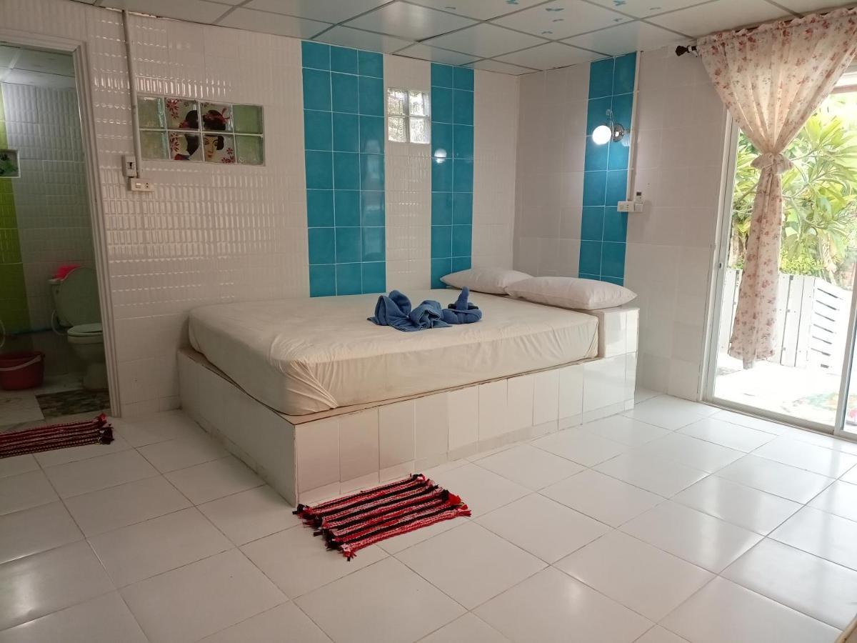 Kanjana Resort Szuratthani Kültér fotó