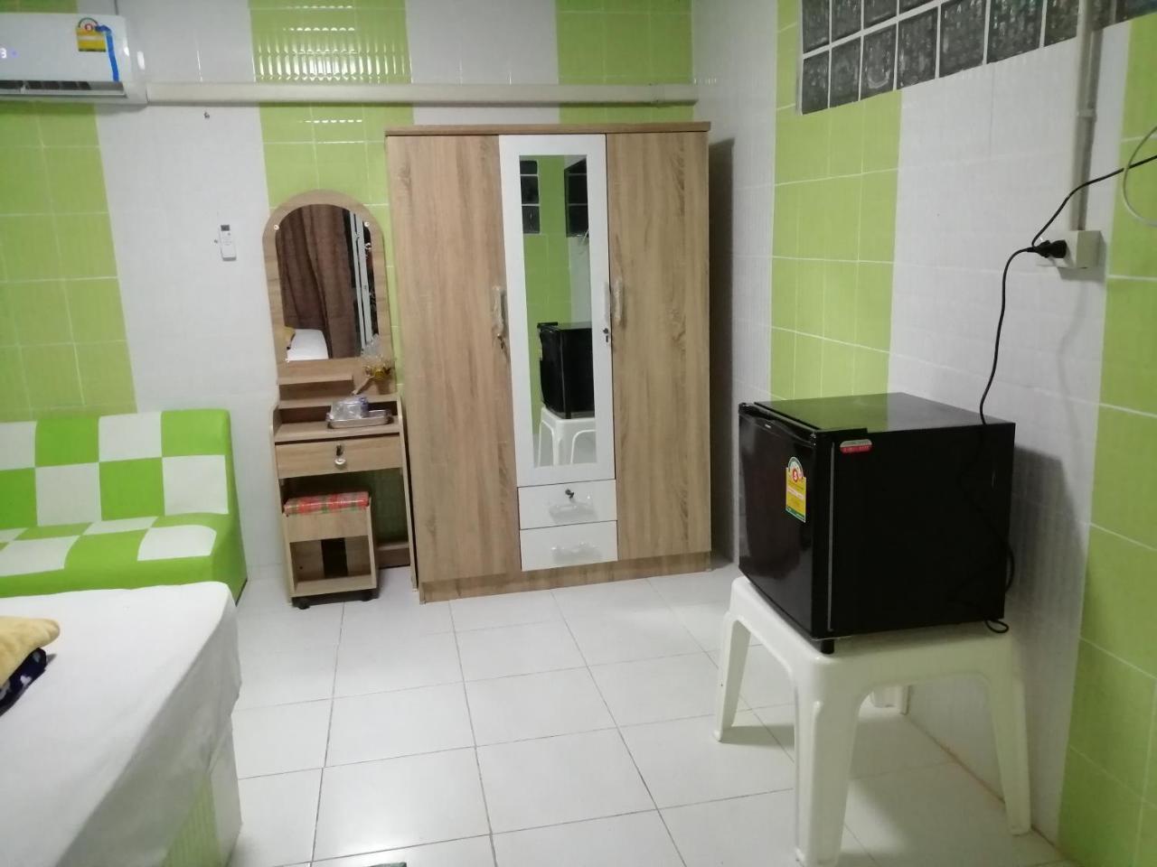 Kanjana Resort Szuratthani Kültér fotó